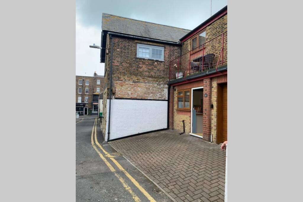 Rose Mews Central Holiday home